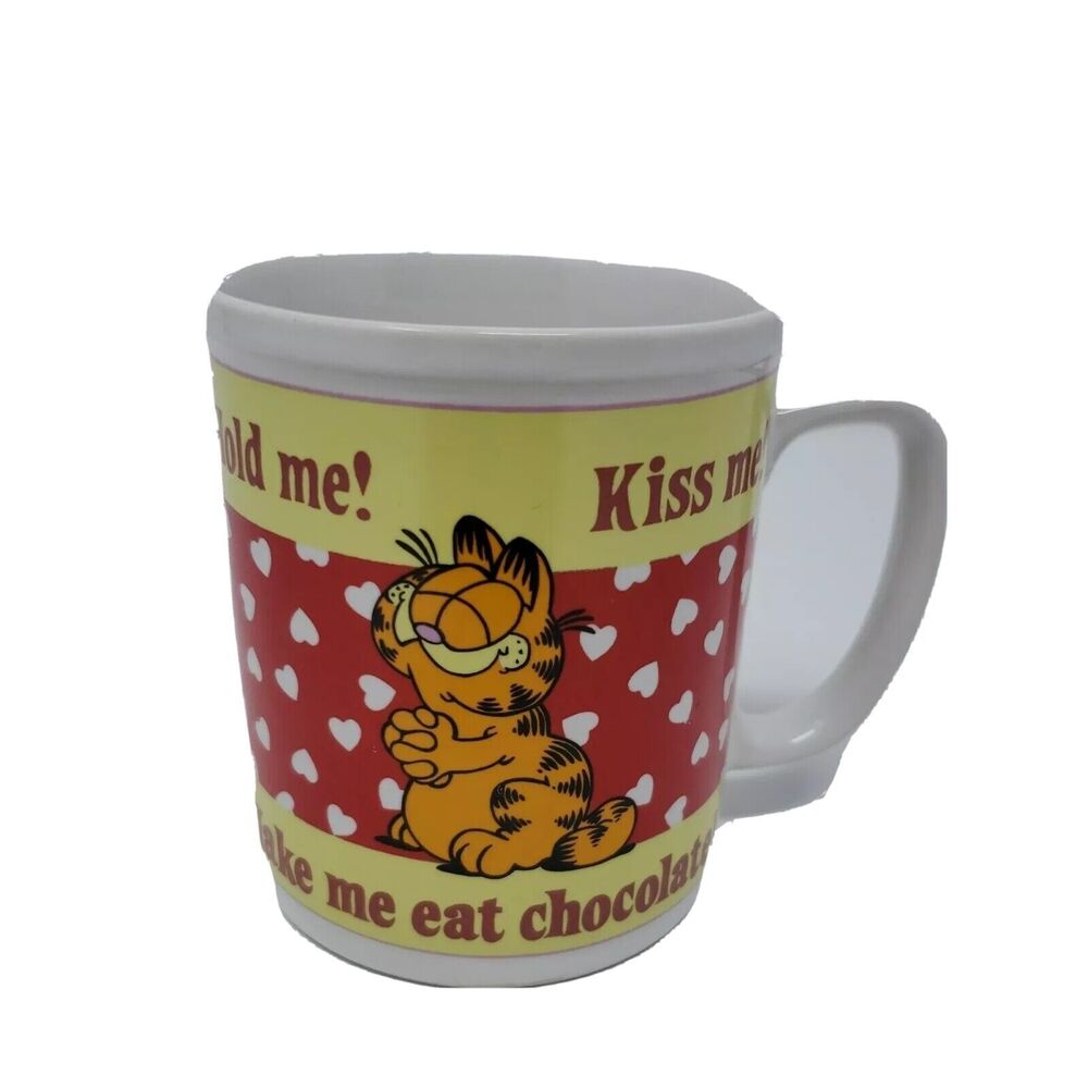 GARFIELD Vintage 1978 Coffee Mug Hold Me Kiss Me Make Me Eat Chocolate